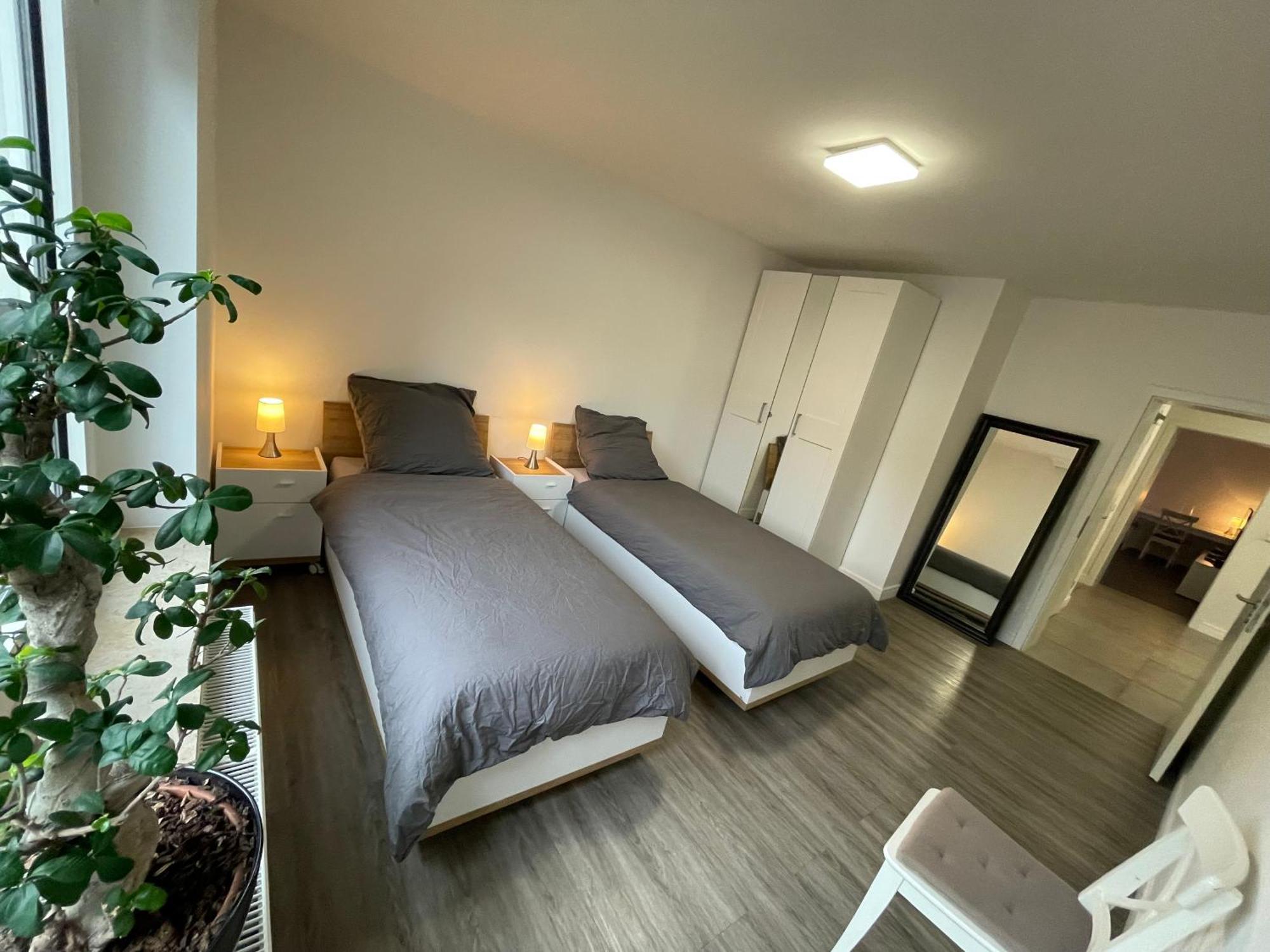 Cozy Apartment City Nightlife Düsseldorf Exterior foto